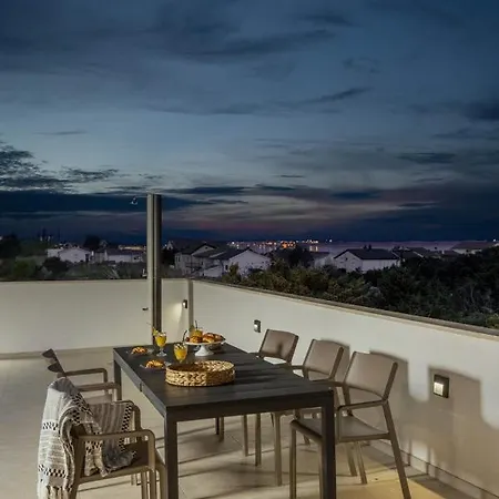 Coralis With Heated Pool Villa Vrsi