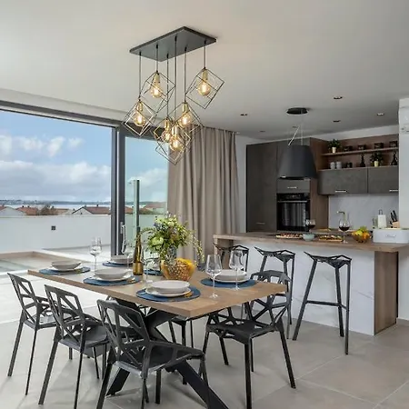 Coralis With Heated Pool *