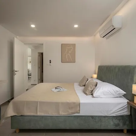 Coralis With Heated Pool * Vrsi