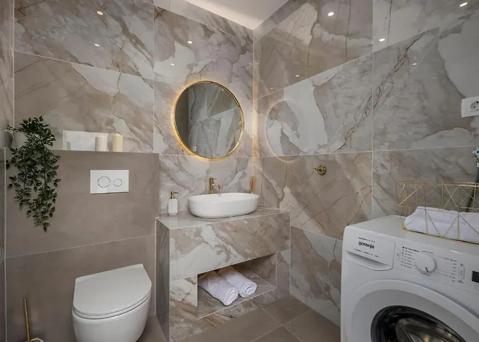 Coralis With Heated Pool Βίλα