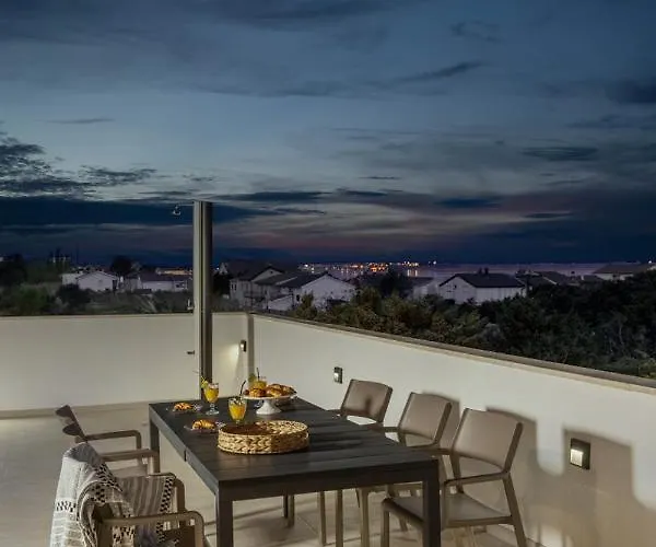 Coralis With Heated Pool Βίλα Vrsi