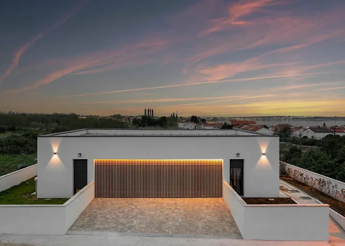 Coralis With Heated Pool Βίλα Vrsi