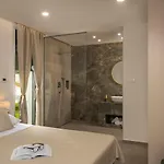 Coralis With Heated Pool