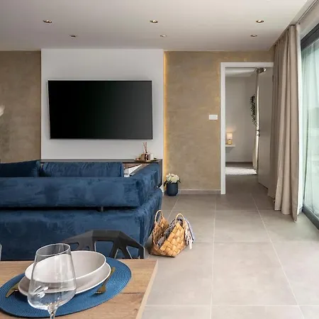 Coralis With Heated Pool Villa Vrsi